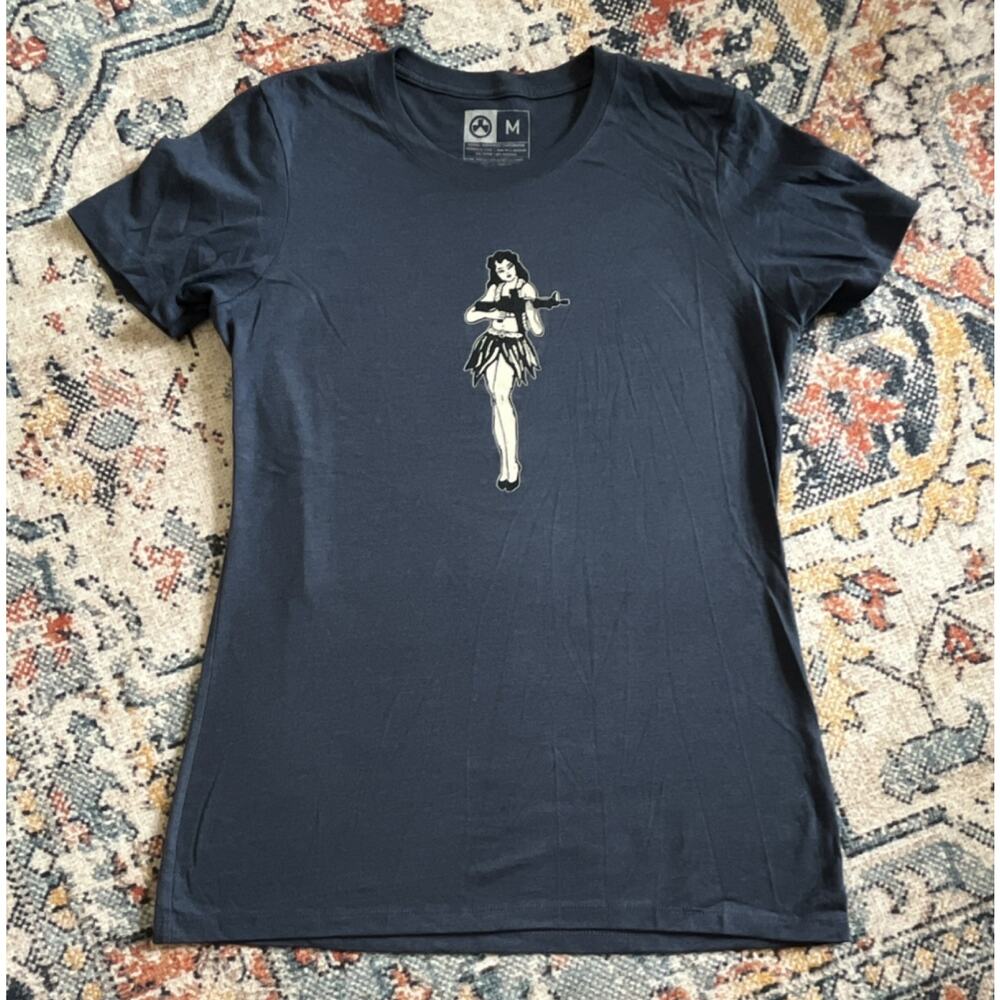 Magpul Dark Blue Women's Hawaiian Graphic Cotton/Polyester Crew Neck Tee M